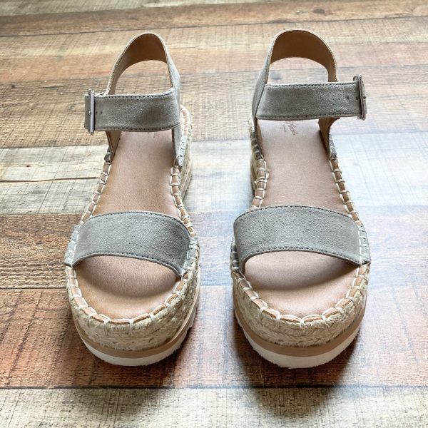 Universal Thread Grey Suede Double Strap Espadrille Sandals- Size 7.5 (GREAT CONDITION) Hot on Sale