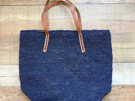 Mar Y Sol Navy Raffia Tote- (LIKE NEW) For Sale