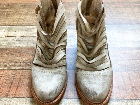 Free Bird Sabra Leather Distressed Booties- Size 7 (see notes) For Cheap